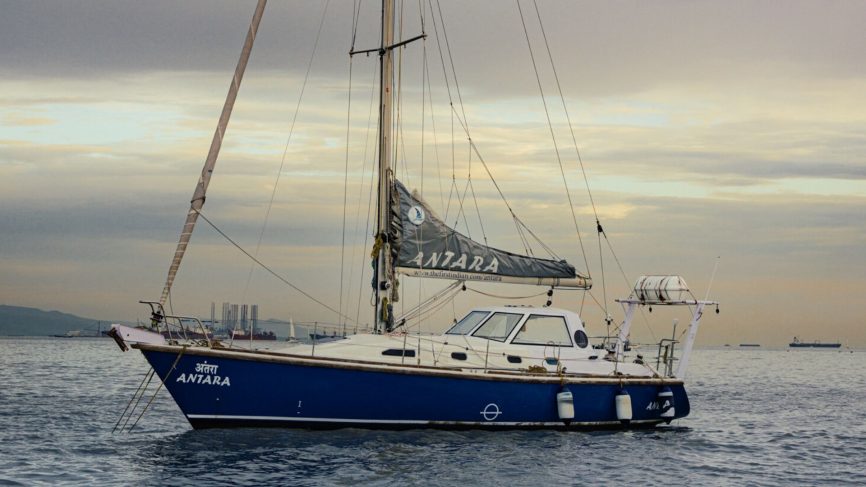 photo of antara sailboat