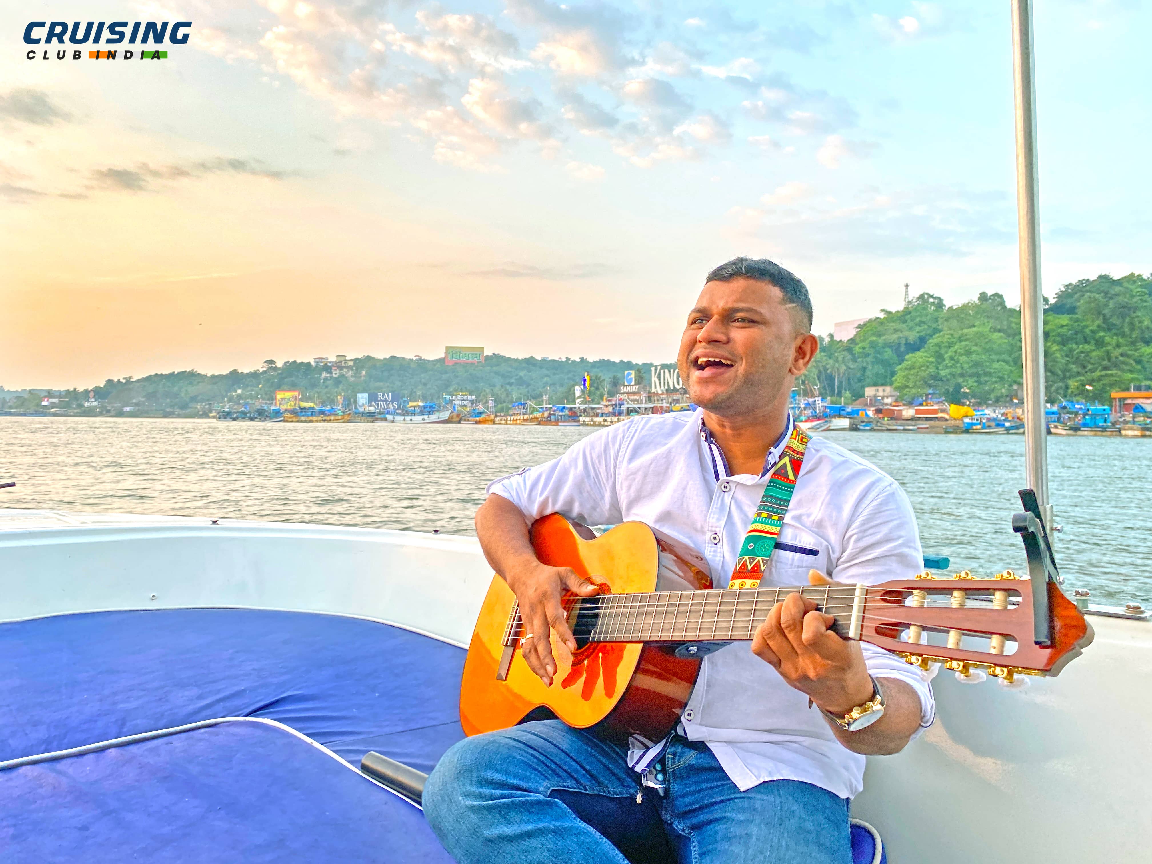 live music on yacht in goa