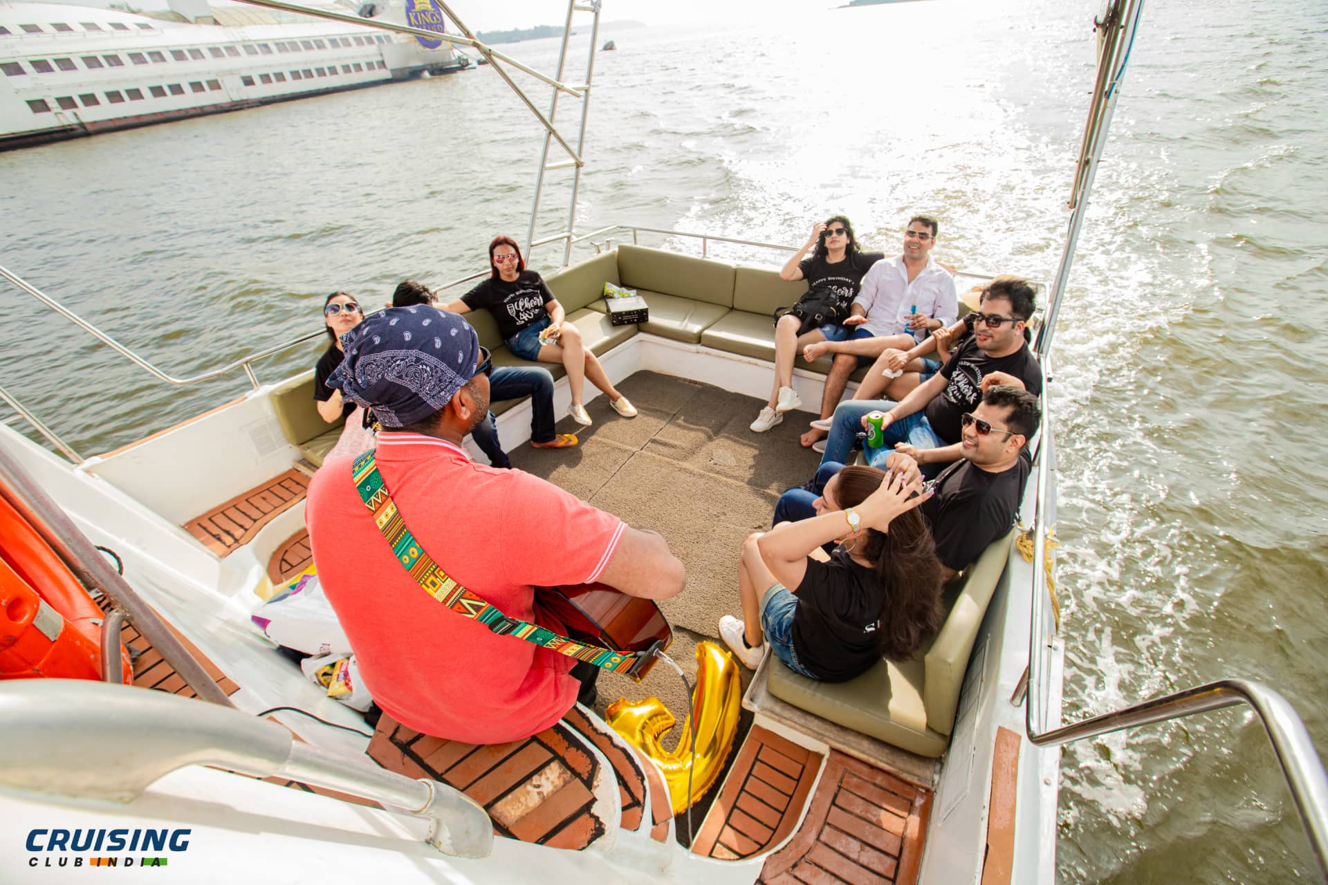 live music on yacht in goa